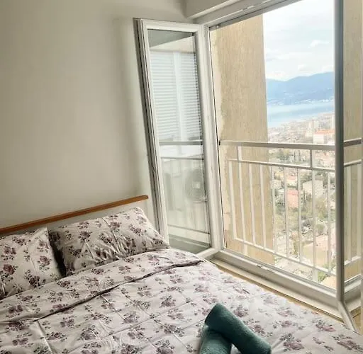 Apartament The Sea View *