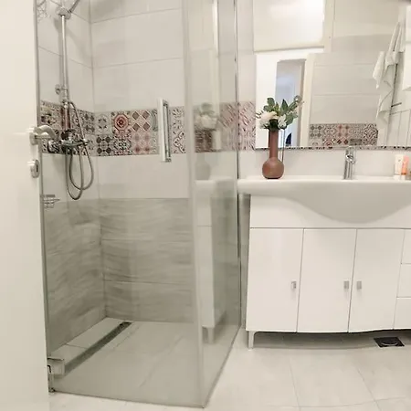 The Sea View Риека