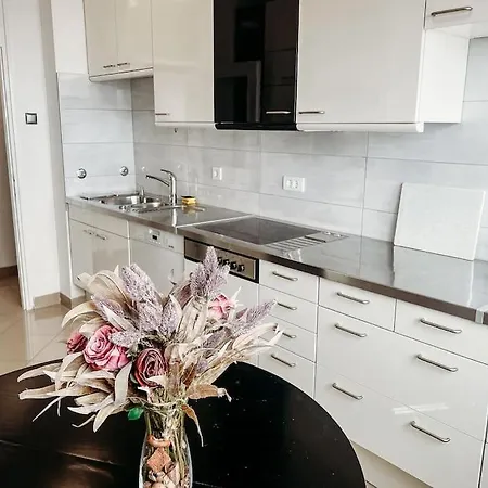 The Sea View Apartment