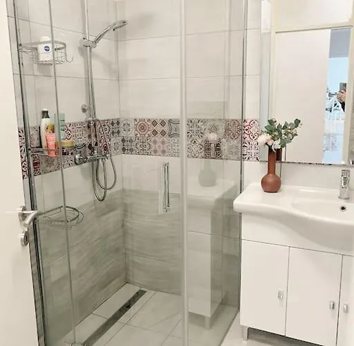 The Sea View Apartman